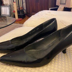 Stuart Weitzman Black Heel